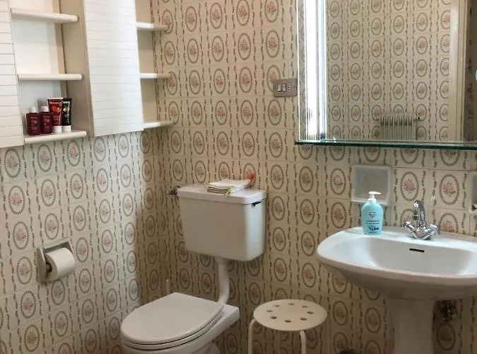 Pino 4 Persone Centro Nel Con Box Auto E Wifi Casa vacanze *