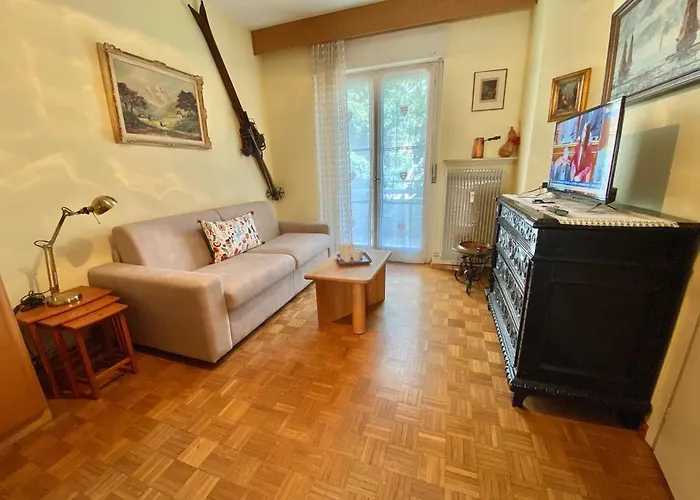 Pino A Centro Con Box *