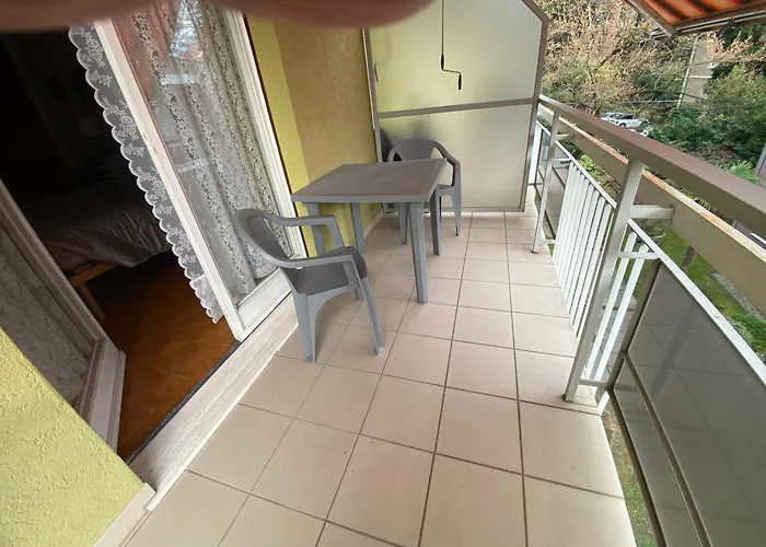 Pino 4 Persone Centro Nel Con Box Auto E Wifi Merano